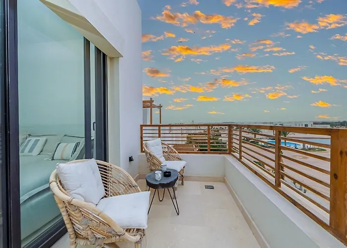 شقة Amazing Sunset View With Modern Style